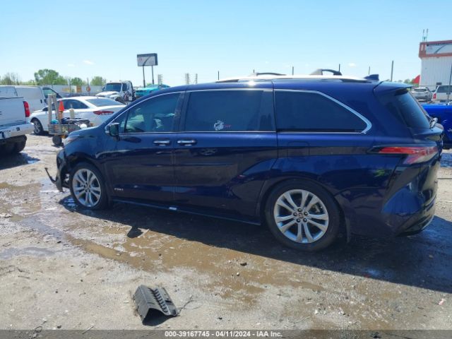 5TDERKEC0MS066013 Toyota Sienna Platinum