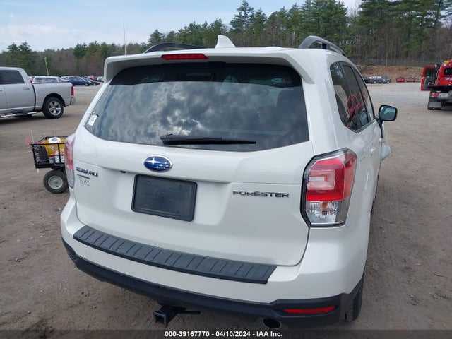 Subaru Forester 2.5i Limited 2018 JF2SJAJC7JH617582 Image 16