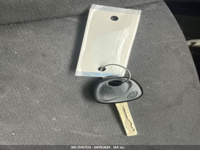 KNADM4A36G6650946 KIA RIO LX