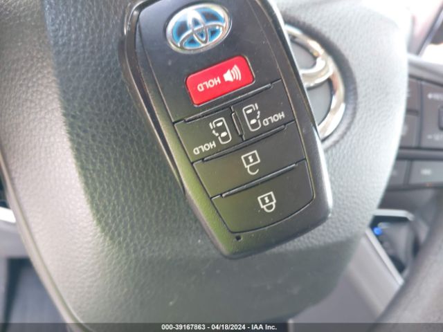 5TDKRKEC7PS176578 Toyota SIENNA LE