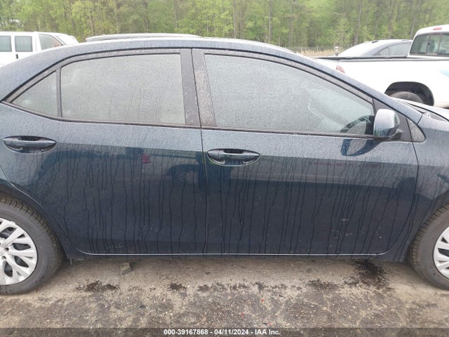 Toyota COROLLA LE 2018 5YFBURHE5JP763978 Image 13