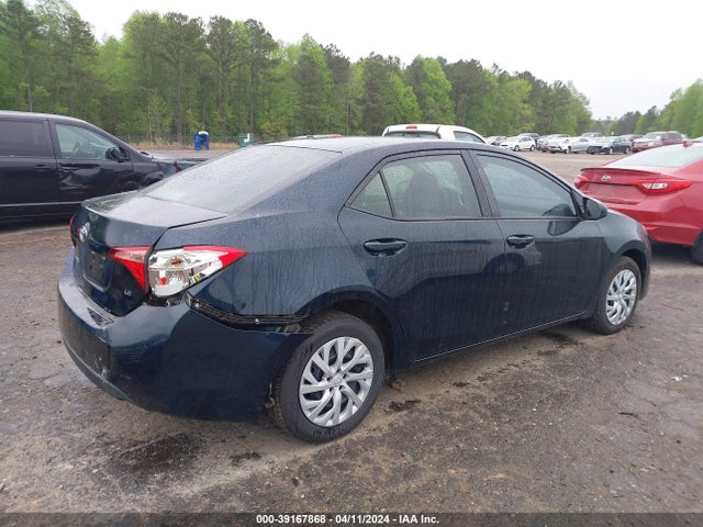 Toyota COROLLA LE 2018 5YFBURHE5JP763978 Image 4