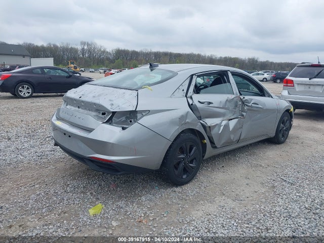 Hyundai ELANTRA SEL 2022 5NPLM4AGXNH069731 Image 4