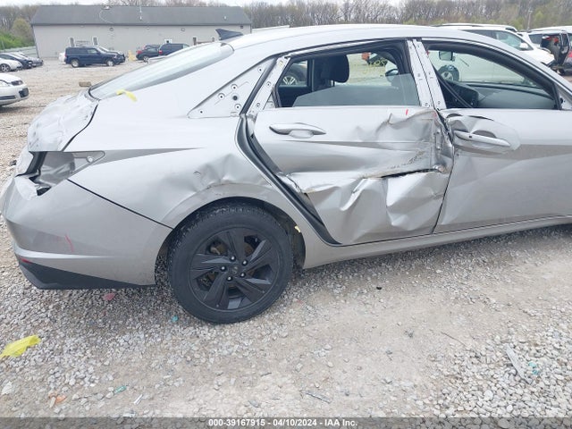 Hyundai ELANTRA SEL 2022 5NPLM4AGXNH069731 Image 6