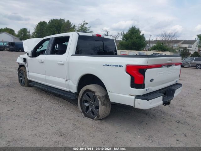 1FT6W1EV5NWG00844 Ford F-150 Lightning Lariat