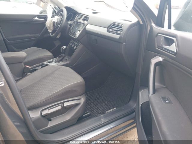 3VV0B7AX5JM172510 Volkswagen Tiguan 2.0t S