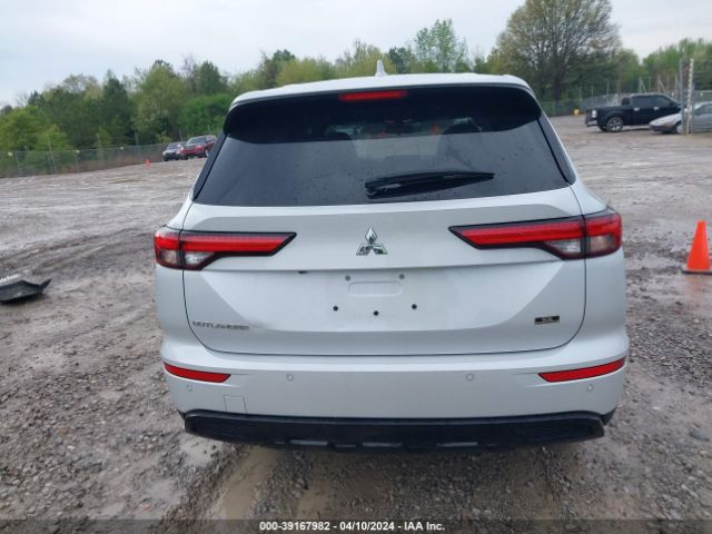 JA4J3UA82PZ044590 Mitsubishi Outlander Se Black Edition 2wd