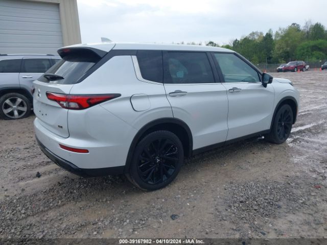 JA4J3UA82PZ044590 Mitsubishi Outlander Se Black Edition 2wd