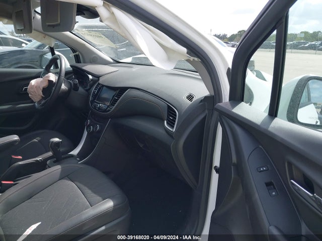 Chevrolet Trax Awd Lt 2022 KL7CJPSM4NB521816 Image 5