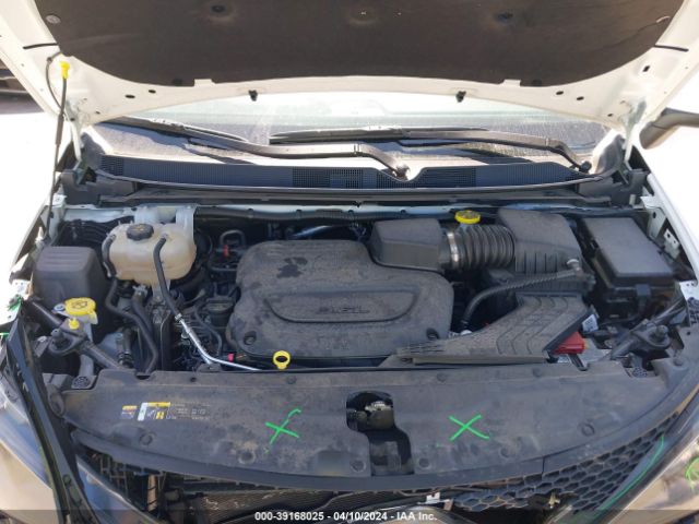 2C4RC1CG7NR219001 Chrysler Voyager Lx