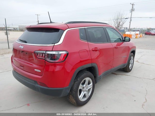 Jeep Compass Latitude 4x4 2024 3C4NJDBN8RT604382 Image 4