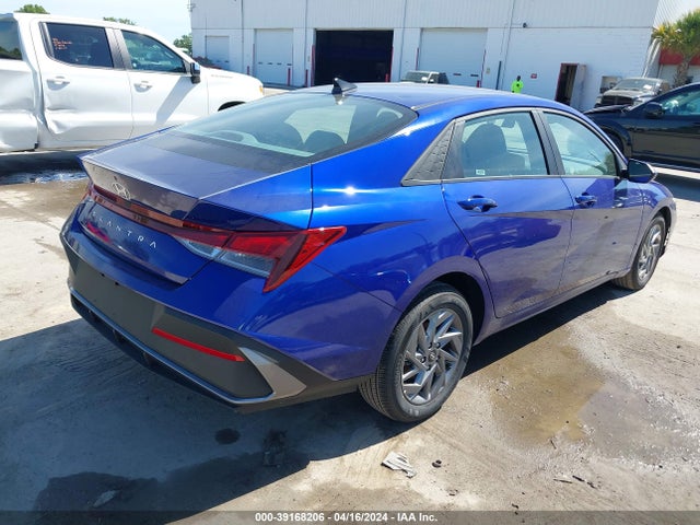 Hyundai ELANTRA SEL 2024 KMHLM4DGXRU663187 Image 4