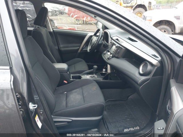 Toyota Rav4 Xle 2018 JTMWFREV4JJ732435 Image 5