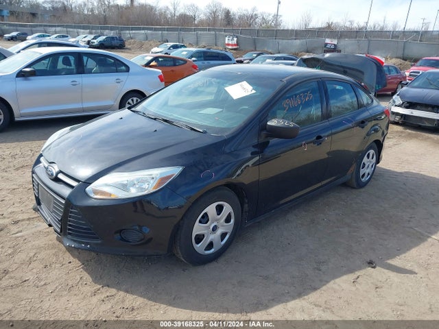 Ford FOCUS S 2014 1FADP3E24EL431980 Image 2