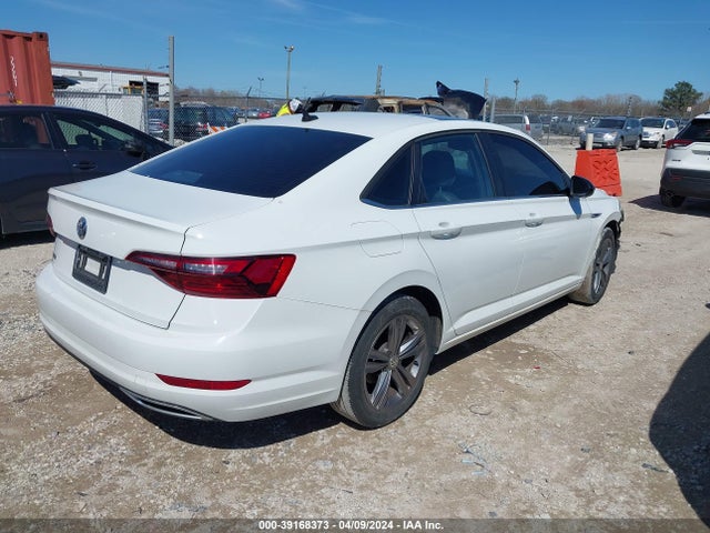 3VWC57BU4MM010814 Volkswagen Jetta 1.4t R-line/1.4t S/1.4t Se