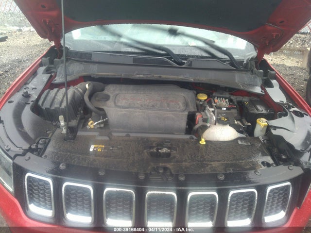 3C4NJDBB0JT360835 Jeep Compass Latitude 4x4
