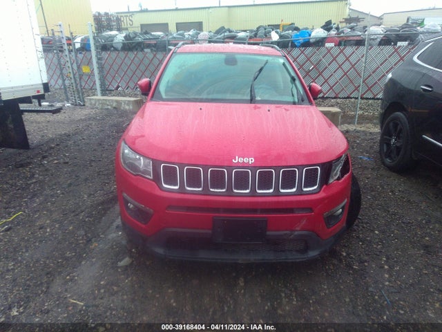 3C4NJDBB0JT360835 Jeep Compass Latitude 4x4