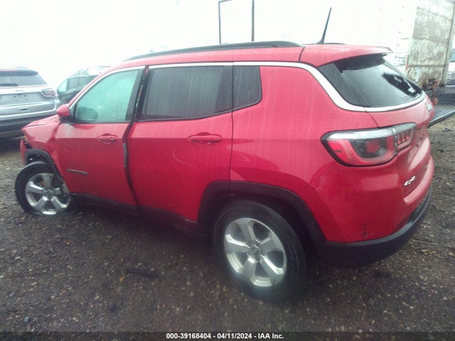 3C4NJDBB0JT360835 Jeep Compass Latitude 4x4