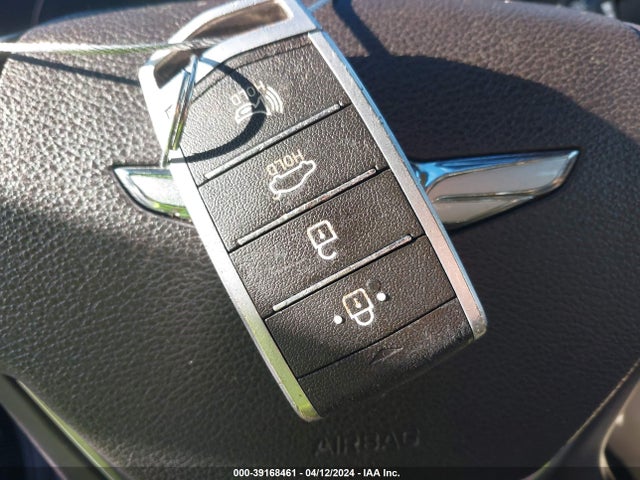 Genesis G80 3.8 2017 KMHGN4JEXHU172036 Image 11