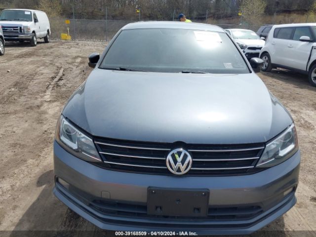 3VWD17AJ5GM260025 Volkswagen Jetta 1.8t Sport