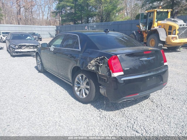 Chrysler 300 Touring L Awd 2018 2C3CCARG2JH269208 Image 3