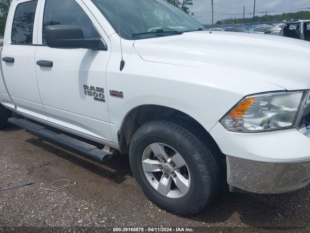 1C6RR7FT8KS716991 RAM 1500 Classic Tradesman Quad Cab 4x4 6'4 Box