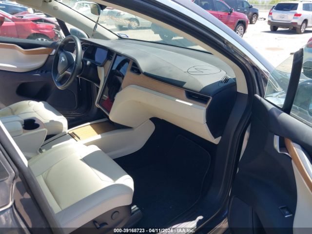 5YJXCBE2XKF184704 Tesla Model X 100d/75d/long Range