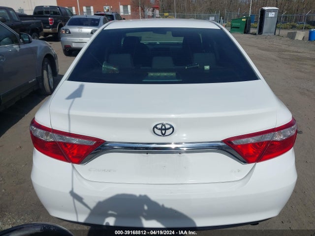 Toyota CAMRY LE 2015 4T4BF1FK9FR496943 Image 16