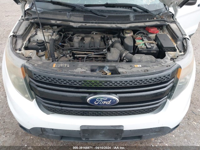Ford Utility Police Interceptor 2015 1FM5K8AR6FGA88849 Image 10