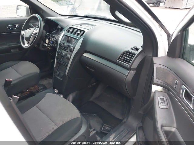 Ford Utility Police Interceptor 2015 1FM5K8AR6FGA88849 Image 5