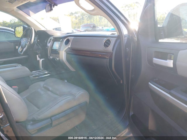 5TFSY5F16EX151437 Toyota Tundra Limited 5.7l V8