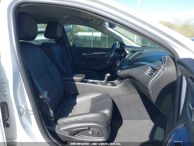 Chevrolet IMPALA 1LT 2018 2G1105S37J9153967 Image 5