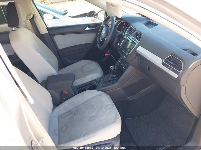 3VV0B7AX8KM198553 Volkswagen Tiguan 2.0t S