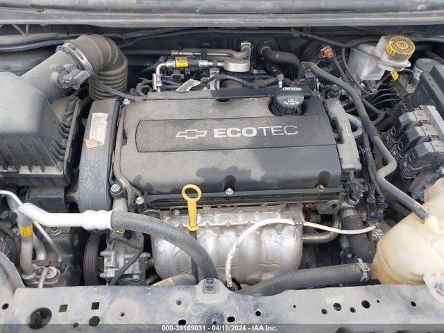 Chevrolet Sonic Lt Auto 2018 1G1JD5SH2J4103688 Image 10