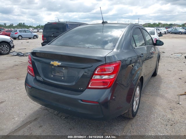 Chevrolet Sonic Lt Auto 2018 1G1JD5SH2J4103688 Image 4