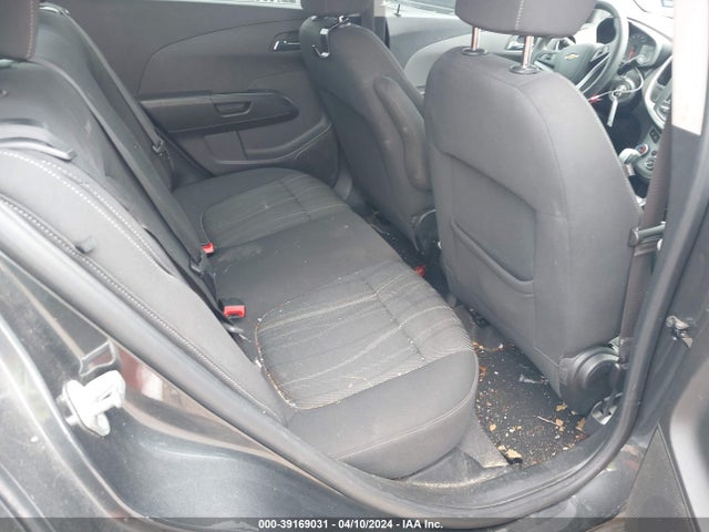 Chevrolet Sonic Lt Auto 2018 1G1JD5SH2J4103688 Image 8