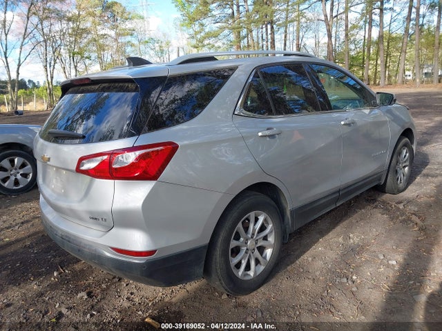 Chevrolet EQUINOX LT 2018 2GNAXSEVXJ6316036 Image 4