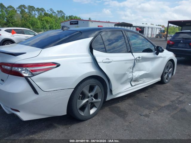 4T1B61HK4JU136124 Toyota CAMRY XSE