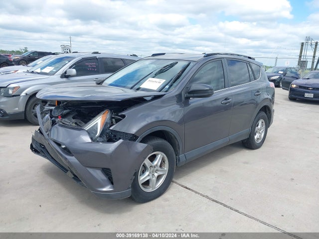 Toyota RAV4 LE 2016 JTMZFREV2GJ074152 Image 2