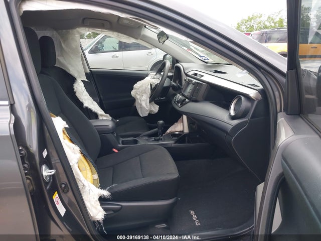 Toyota RAV4 LE 2016 JTMZFREV2GJ074152 Image 5