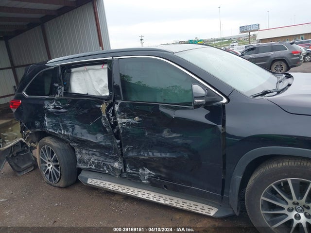 Toyota Highlander Se 2018 5TDKZRFH0JS537417 Image 13