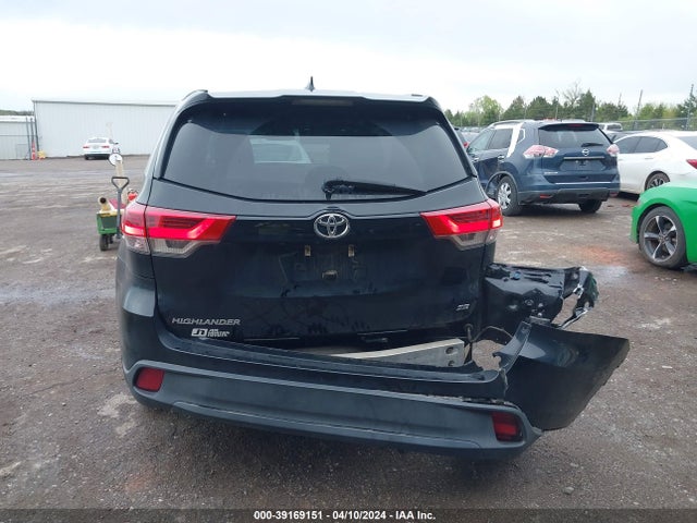 Toyota Highlander Se 2018 5TDKZRFH0JS537417 Image 16