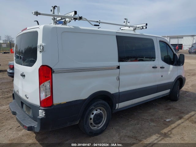 Ford Transit-150 2015 1FTNE1YM0FKA41567 Image 4
