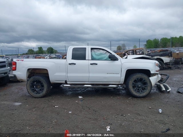Chevrolet Silverado 1500 Custom 2018 1GCVKPEC5JZ358672 Image 13