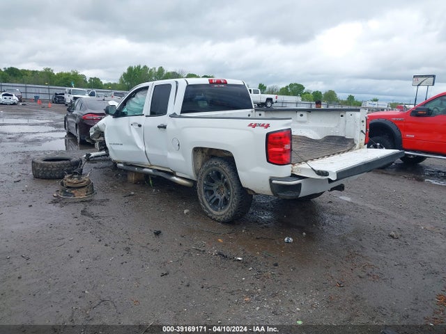 Chevrolet Silverado 1500 Custom 2018 1GCVKPEC5JZ358672 Image 3