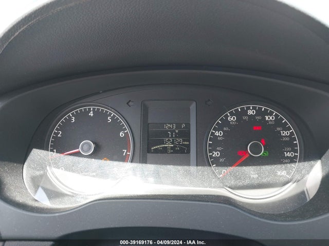 2011 Volkswagen Jetta 2.5l Se მანქანა იყიდება აუქციონზე, vin: 3VWDZ7AJ4BM384045, აუქციონის ნომერი: 39169176