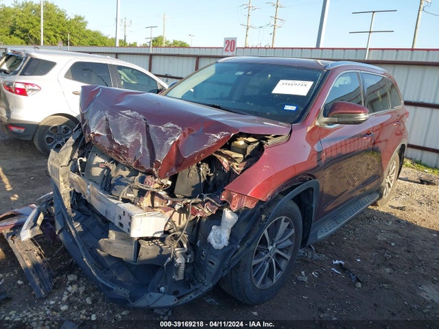 Toyota Highlander Xle 2019 5TDKZRFH8KS324670 Image 2