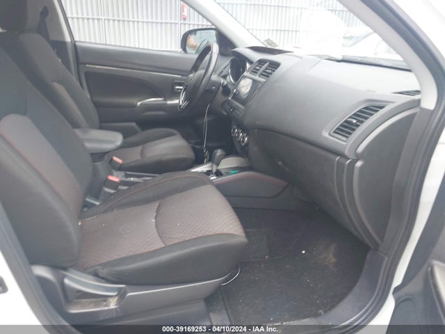 JA4AR3AU3KU003154 Mitsubishi Outlander Sport 2.0 Se