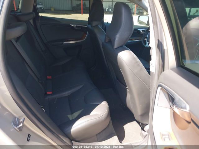 YV440MDUXH2155092 Volvo Xc60 T5 Inscription