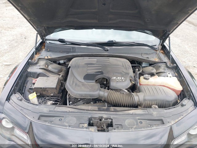 2C3CCARG6KH556486 Chrysler 300 Touring Awd